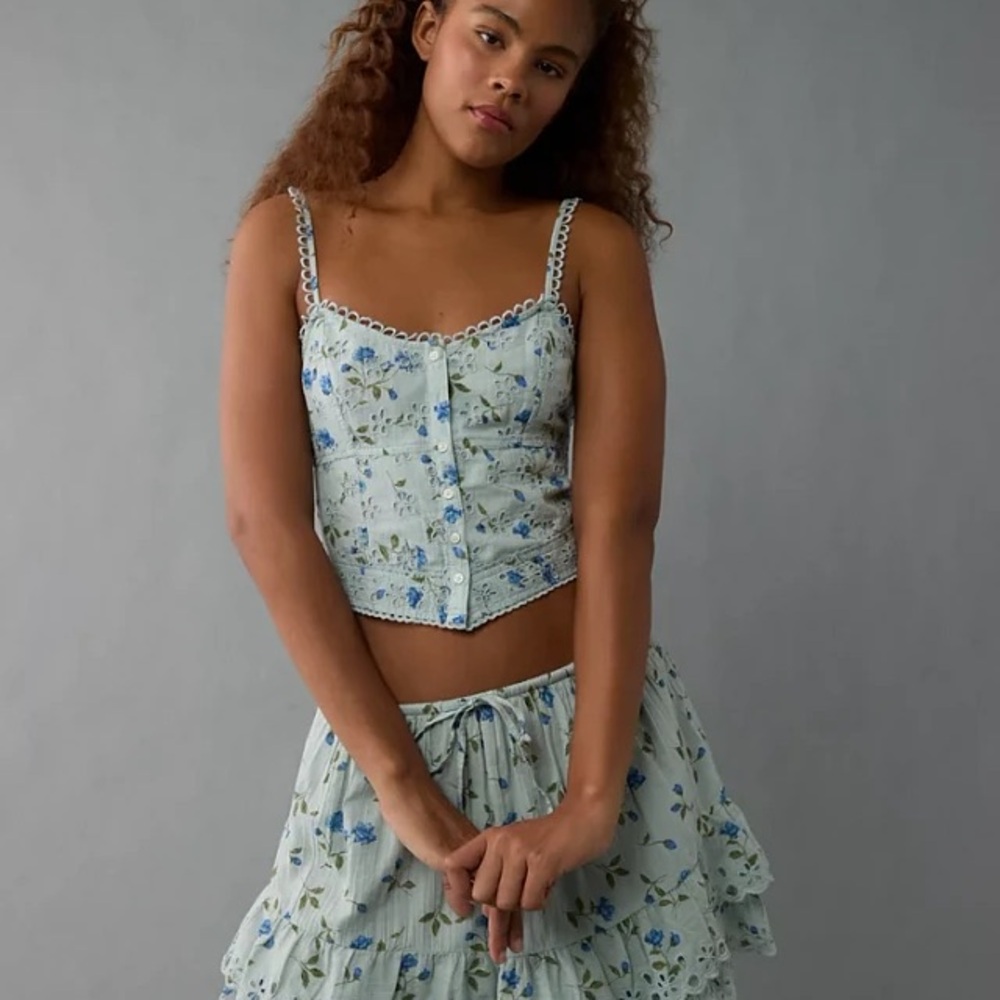 AE Floral Eyelet Button-Up Corset Tank Crop Top NWOT